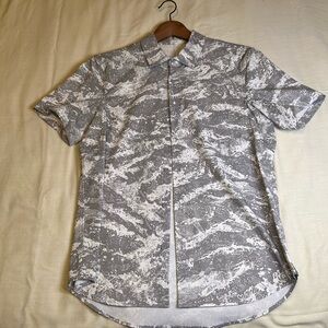 Lululemon Gray Patterned Men's Shirt